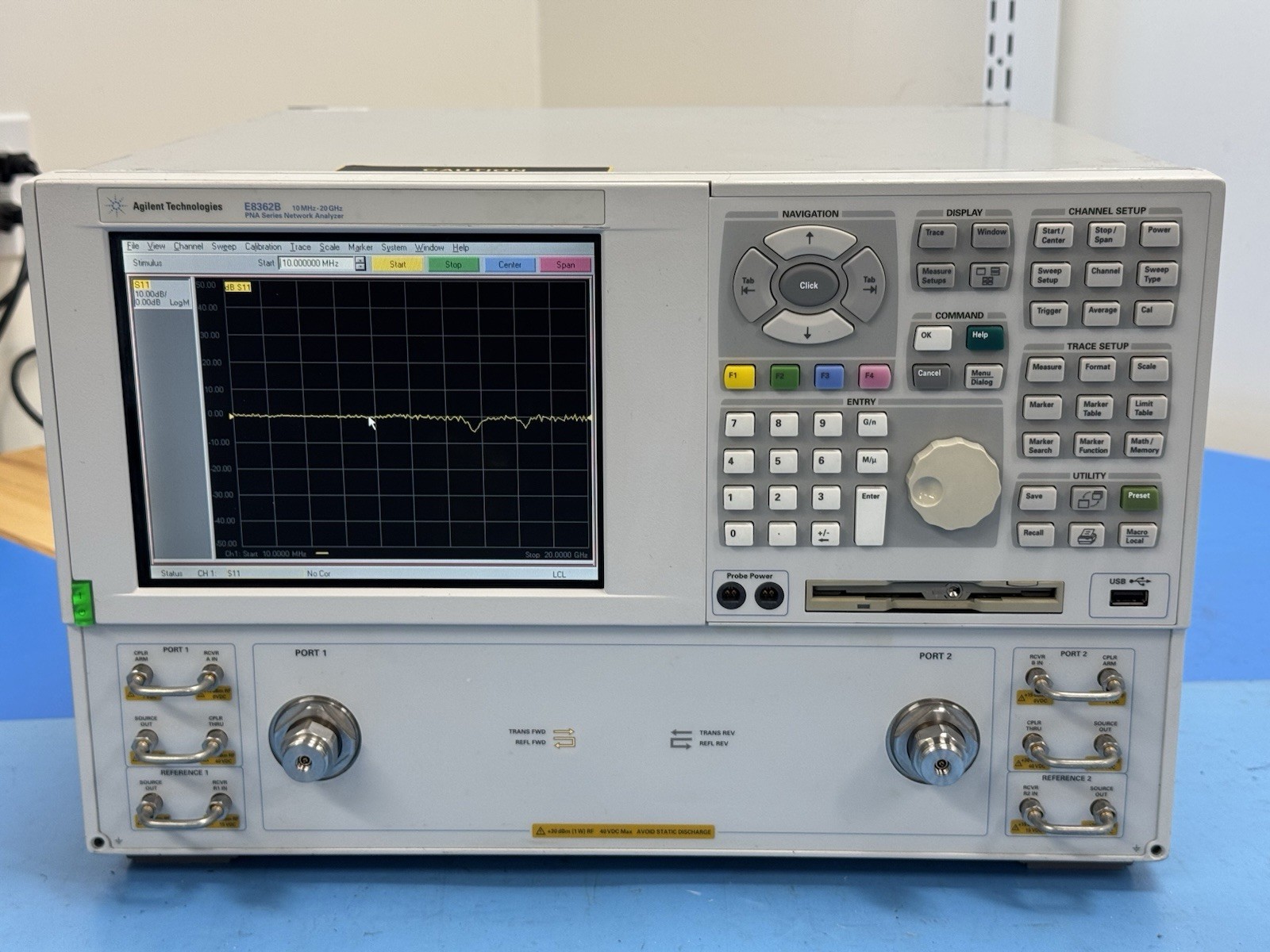 Agilent E8362B 10MHz-20GHz PNA Network analyzer, Loaded