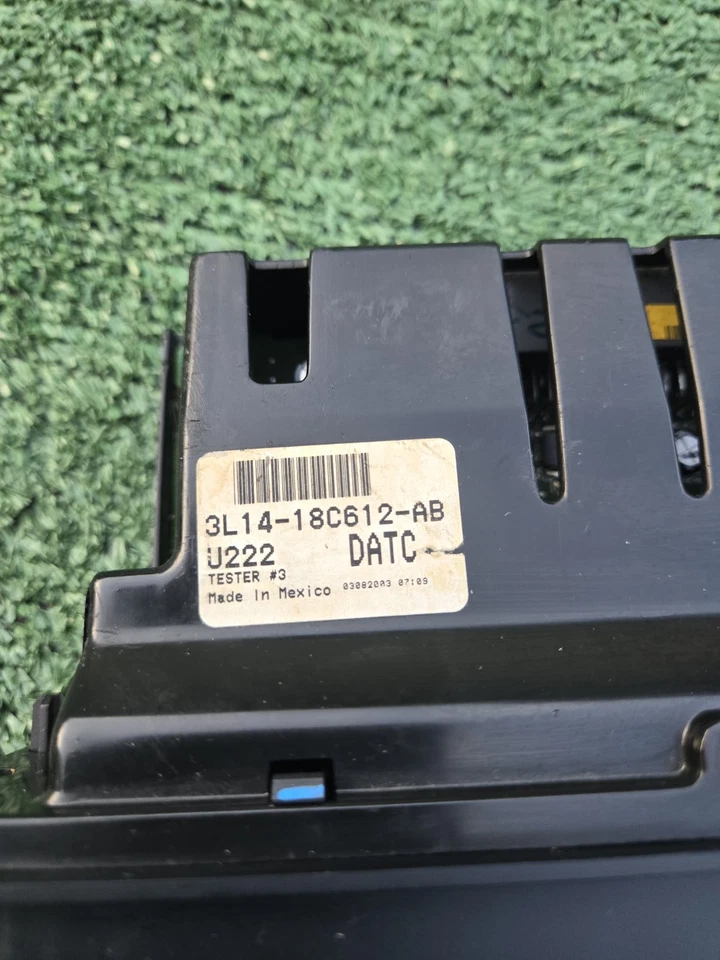 02 03 Ford Expedition AC Climatizador Temperatura Calentador Control OEM 3L1H-18C612 Digital OEM Foto 4 de 4