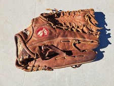 preowned Nokona Classic walnut W-1275 right hander baseball glove