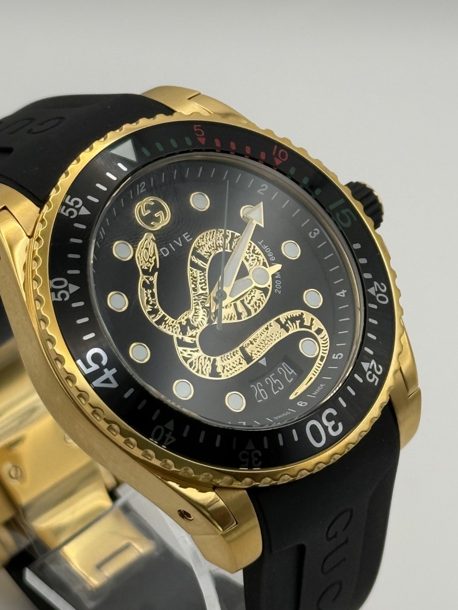 Gucci Dive Black Dial Gold-Tone Rubber Strap 45mm. Men's Watch