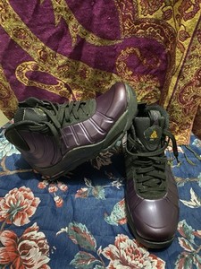 nike air bakin posite green