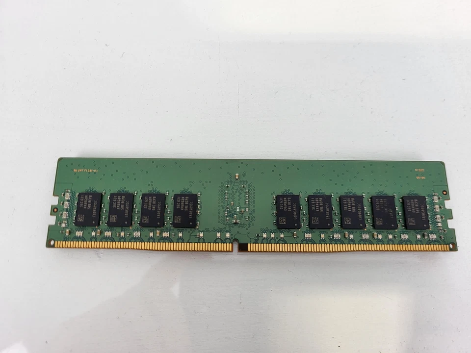 Samsung 8GB (1x8GB) 2133 MHz DDR4 SERVER RAM M393A1G40EB1-CPB3Q - Image 3 of 3