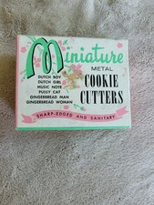 Vintage 6 Piece Miniature Metal Cookie Cutters Pre-Owned