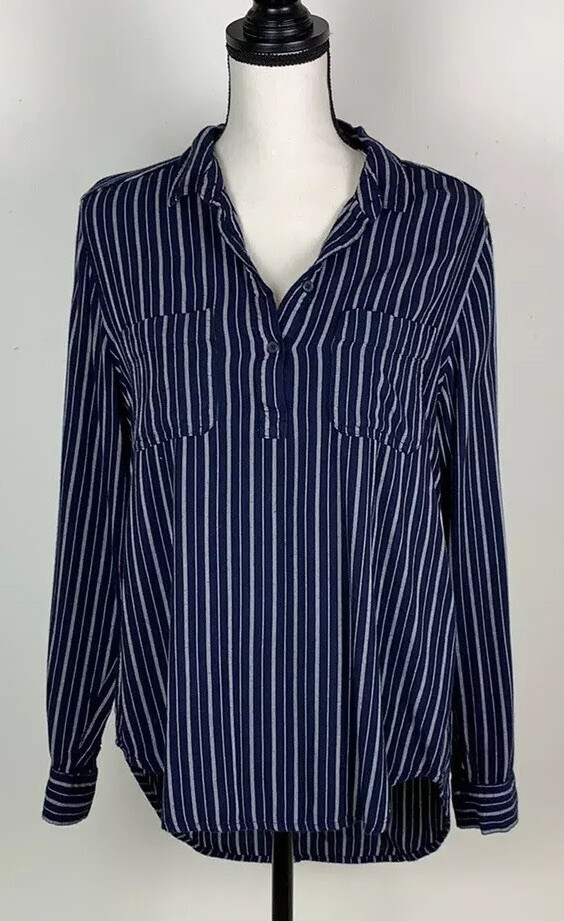 Universal Thread blue stripe button down hi lo top - image 1