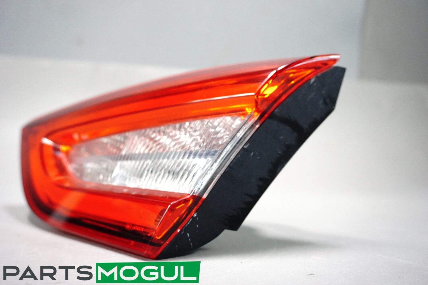 13-17 Maserati Quattroporte Rear Right Side Inner Taillight Tail Light Lamp OEM