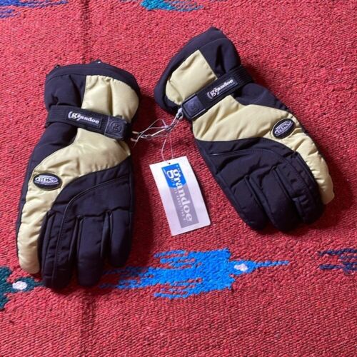 Grandoe Green Black Size M Ski Gloves Winter NWT