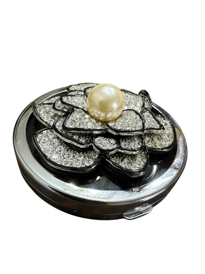 VINTAGE! KENNETH LANE CORAL BLACK AND CRYSTAL ROSE VANITY MIRROR COMPACT - Image 2 of 4
