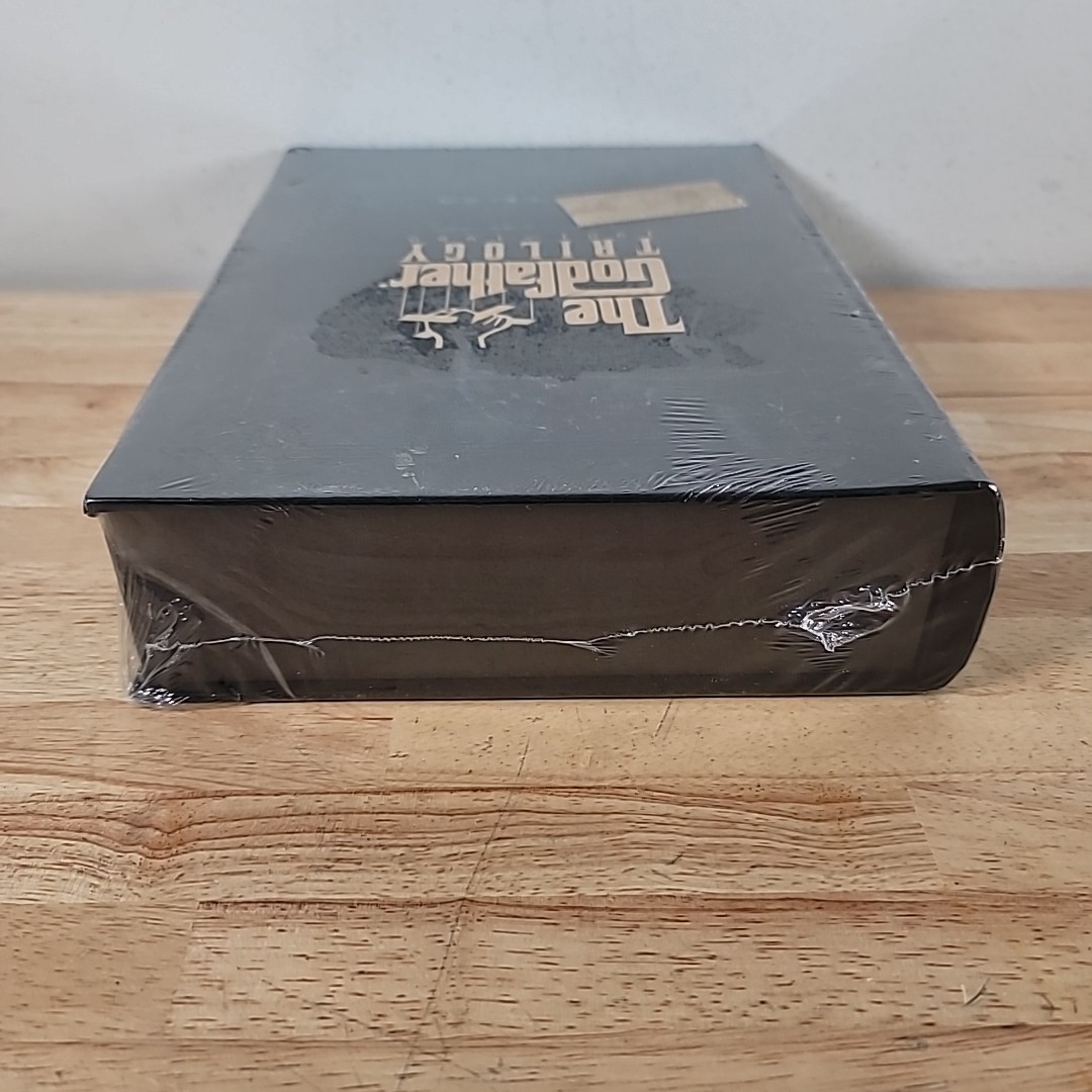 ザ・ゴッドファーザー THE GODFATHER Trilogy Collection VHS Parts 1, 2, 3, - 6-Tape