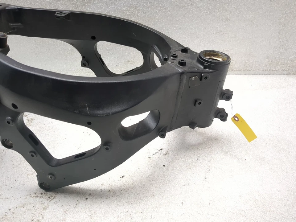 09-16 Suzuki GSXR 1000 chassi quadro principal CLN reto - Imagem 4 de 4