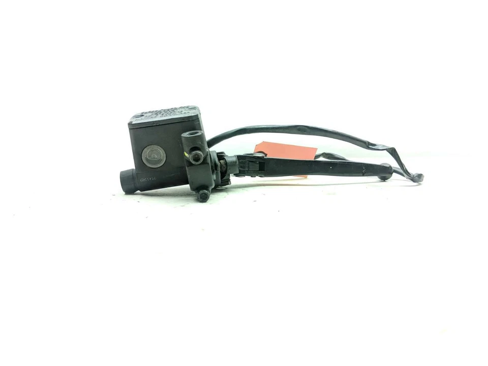 Interruptor cilindro maestro freno delantero derecho Ducati Hypermotard 939 16 62440921B Foto 2 de 4