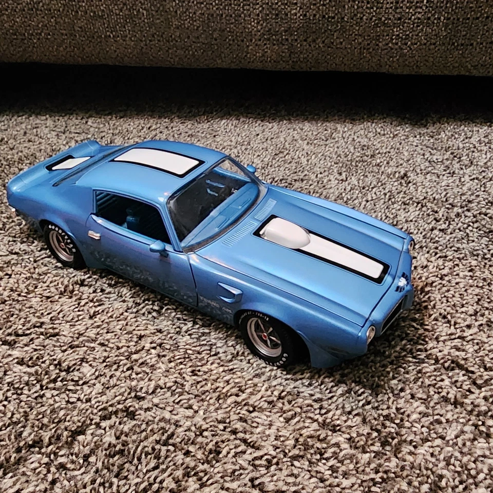 Pontiac Firebird ERTL American Muscle 1970 transmisión automática azul escala 1:18 fundido a presión Foto 2 de 4