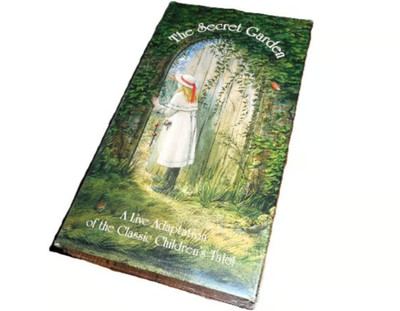 VTG 1993 The Secret Garden VHS Warner Bros Family Entertainment Factory Sealed