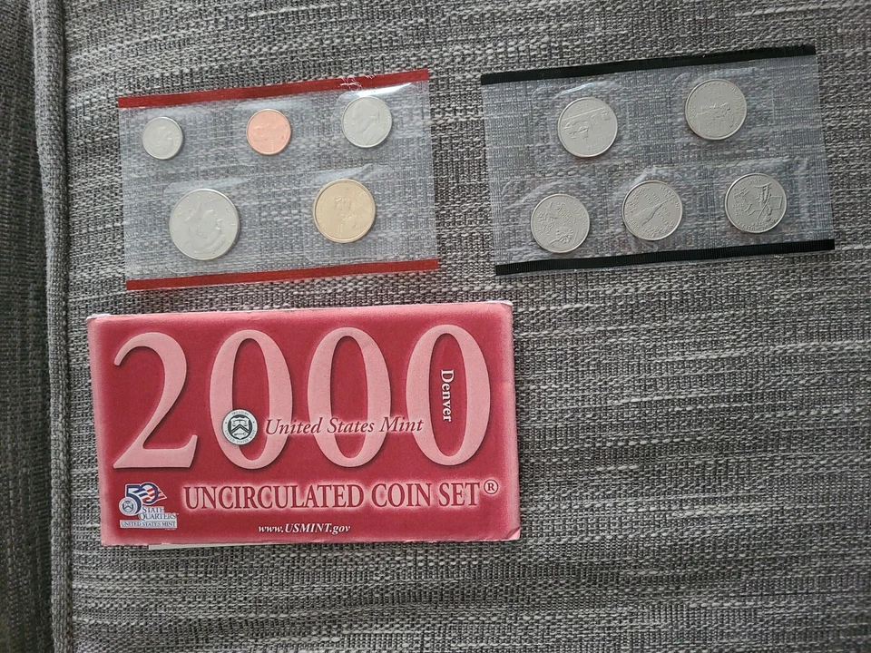 2000 United States Mint Uncirculated Coin Set. Philadelphia & Denver - Image 3 of 3