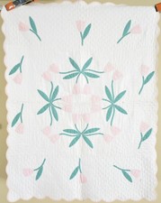 UNUSUAL Vintage 30's "Swirling Tulips" Antique Crib Quilt DENSE QUILTING