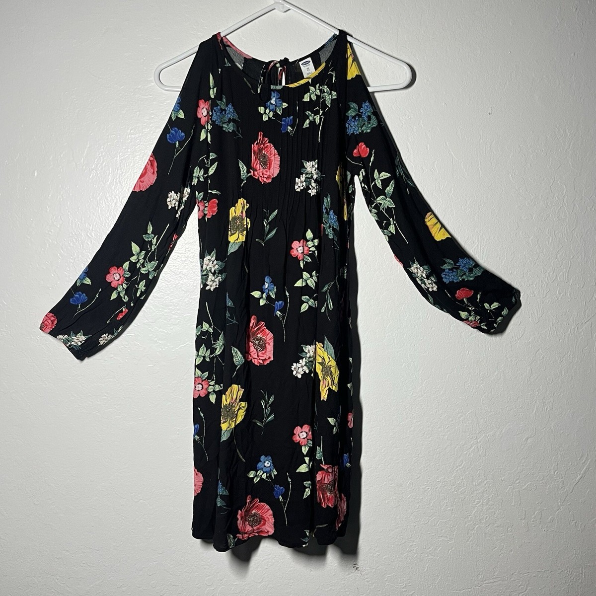 black floral dress old navy Old Navy Floral Dress (XL) – Sunbeam Vintage main image 1