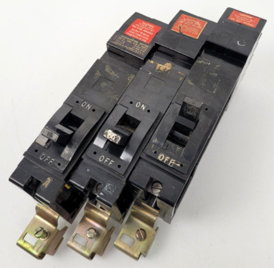 (Lot of 3) FY14015 A / B / C Square D 15 Amp Circuit Breaker *Next Day Option*