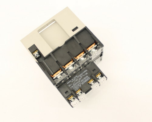 G7Z-2A2B-11Z by OMRON relay DPST 24VDC socket