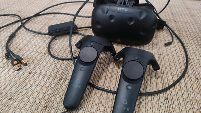 HTC Vive VR Komplettset - Headset Controller Basisstation Gebraucht VR-Brille