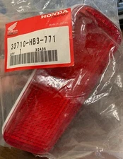*1EA OEM HONDA TAILLIGHT LENS FITS ATC125M 1987 33710-HB3-771 (341L)