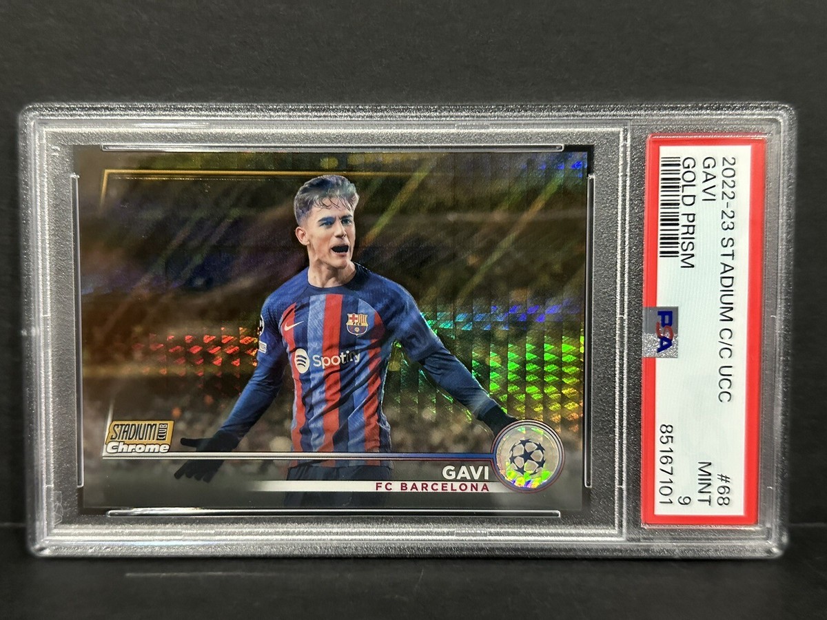 2022-23 Topps Stadium Club Chrome UCL Barcelona Gavi Gold Prism
