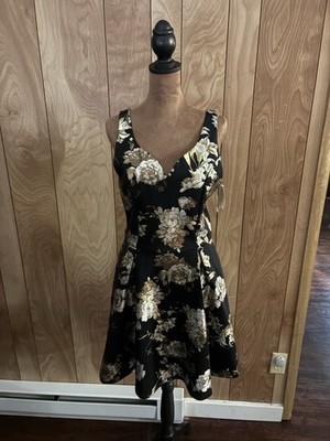 Francesca's black fit and flare dress gold silver floral pattern Size M NWT