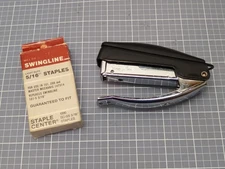 Swingline Handheld Model 99 Plier Stapler 85-06  Black And Chrome + Partial Box