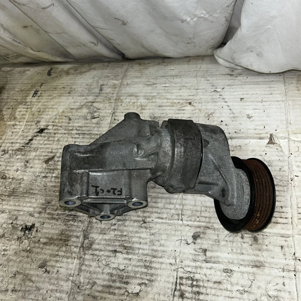 Honda S2000 F20c1 2.0 Ap1 Belt Tensioner Bracket - Изображение 3 из 4