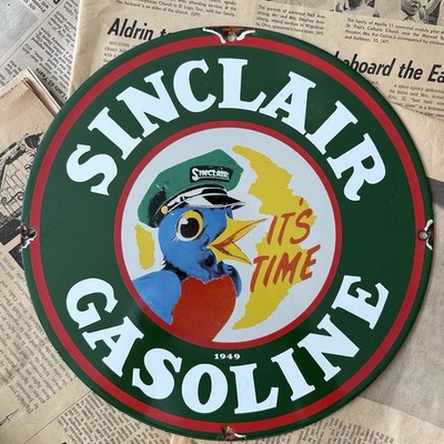 VINTAGE 1949 SINCLAIR GASOLINE  IT S TIME  12 INCH PORCELAIN ENAMEL SIGN