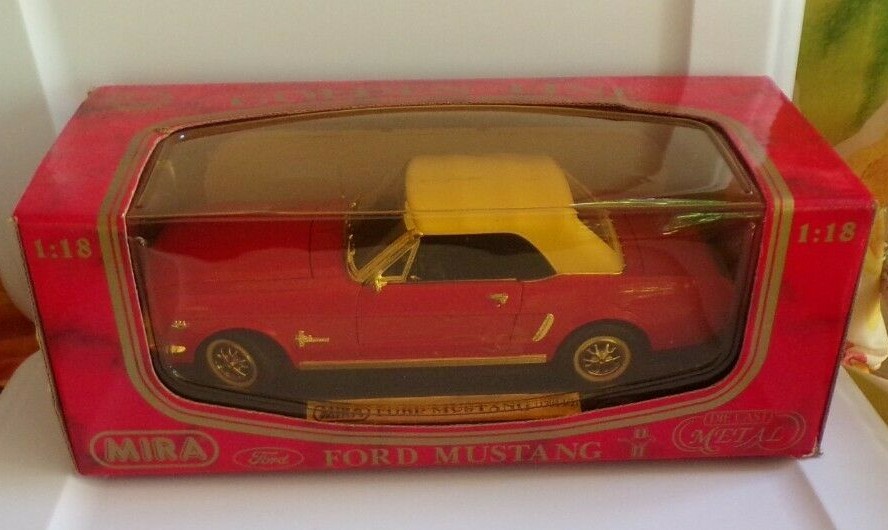 LOOK GOLDEN LINE COLLECTION MIRA FORD MUSTANG 1964 1/2 DIE CAST METAL 1:18 NIB 