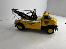 First Gear 1952  GMC Heavy Duty Wrecker Hawkeye Service 1992