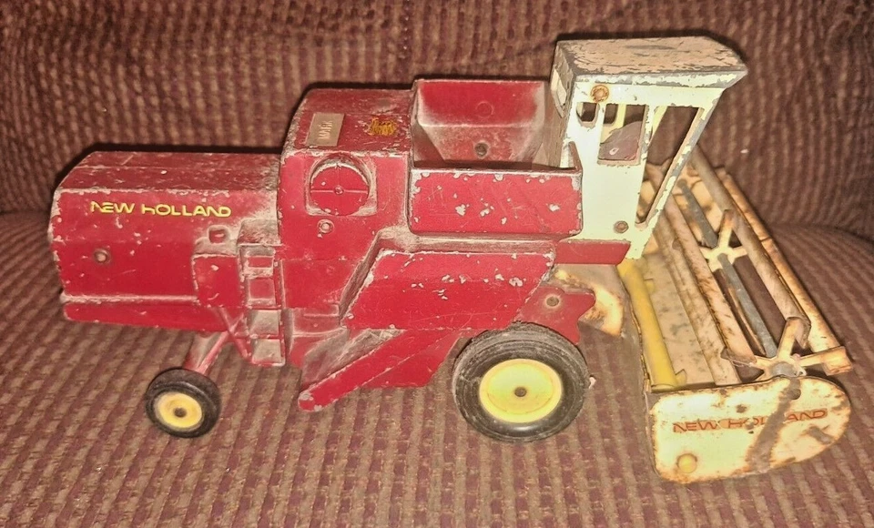 New Holland Sperry Rand vintage Combine and hayliner combo ERTL - Image 4 of 4