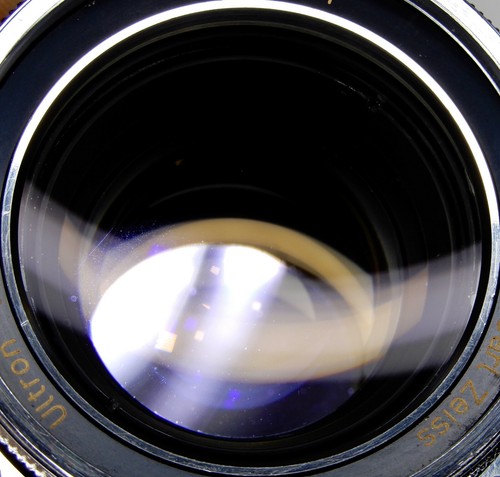 Carl Zeiss 50mm f1.8 Ultron Nikon mount #7224381 - Picture 7 of 12
