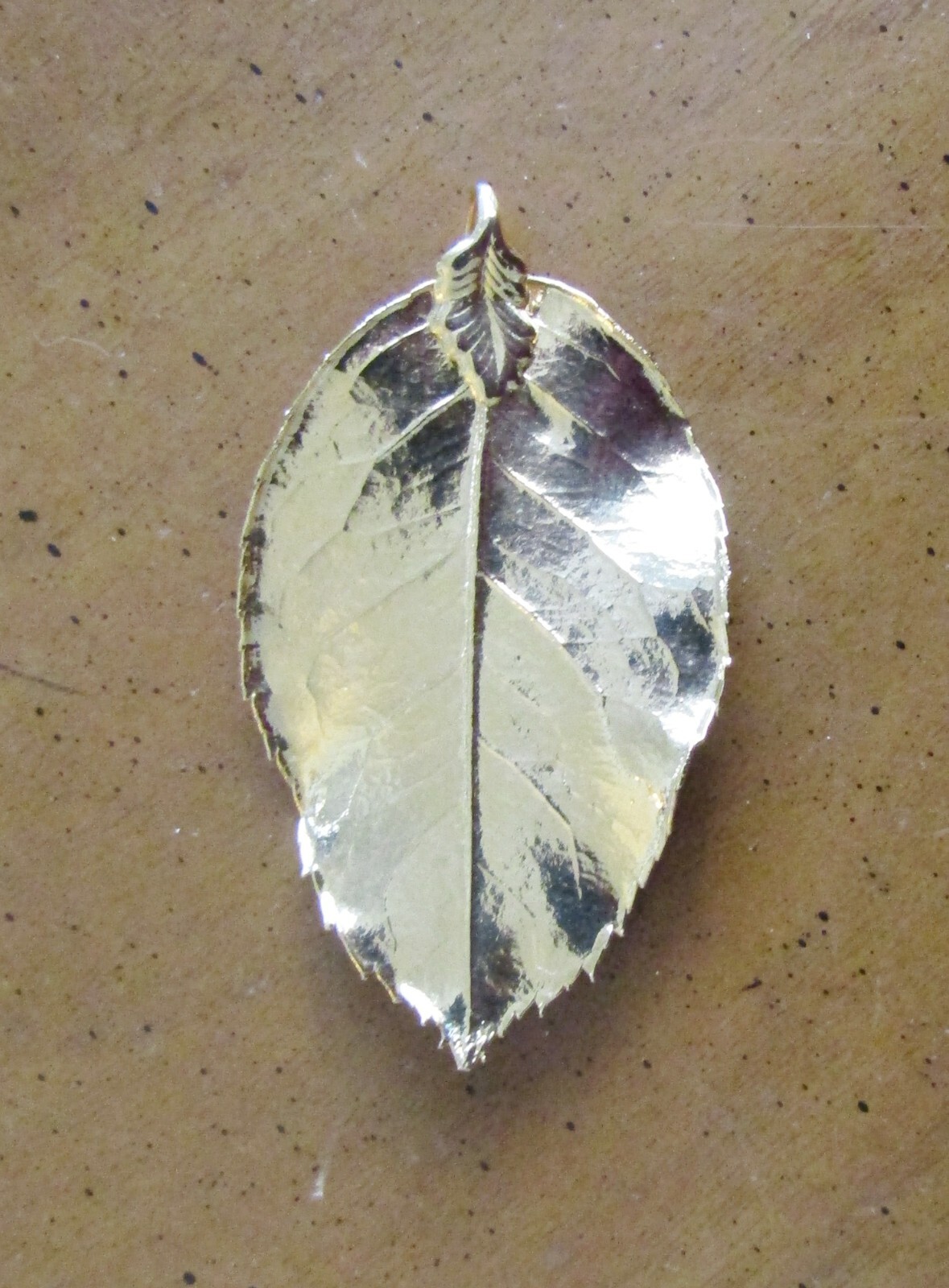 vintage GOLD DIPPED LEAF PENDANT - image 4