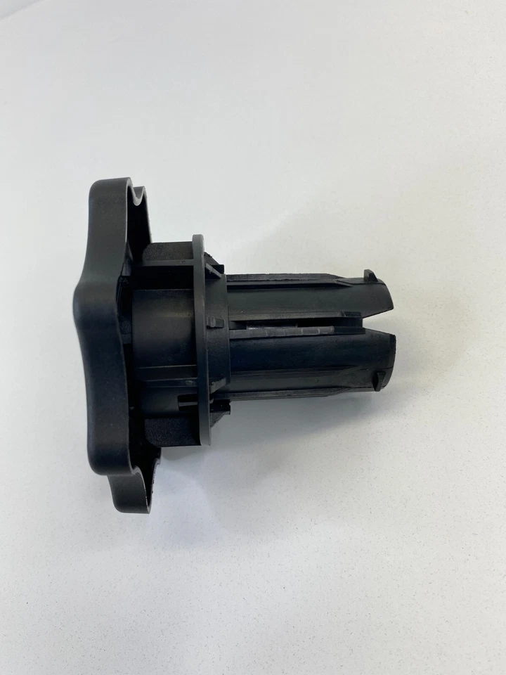 05 06 07 08 Soporte retenedor tuerca perno montaje rueda neumático repuesto Audi A4 A4 Quattro Foto 3 de 4