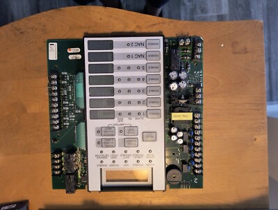 Edwards 7160461-08 Operator Interface and main circuit board (SEE PICTURES)