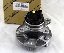 Hub & Brg Assy Fr 43550-30021 OEM Genuine Fits Toyota 4355030021 4355030021 NEW
