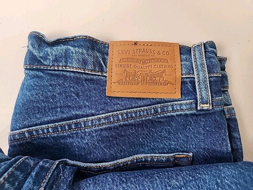Levi's Women's Premium Ribcage Straight Ankle Jeans Women's 32X27, Blue - Picture 9 of 11