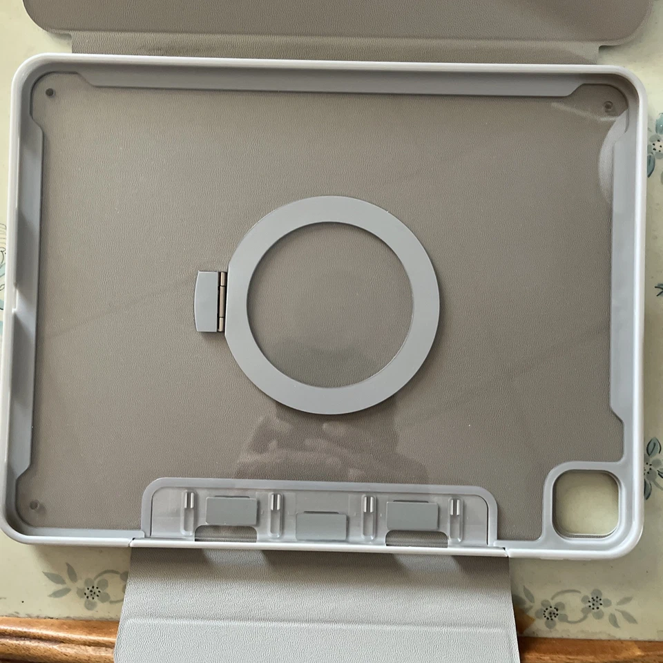 iPad Case - Image 3 of 3