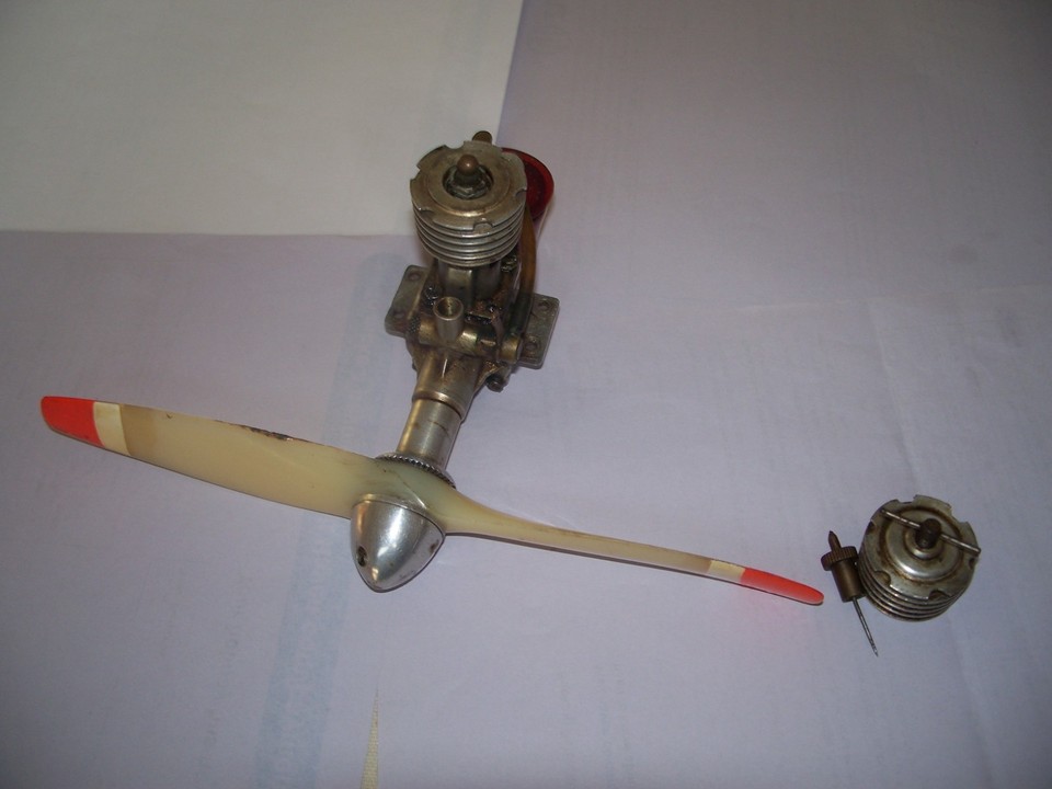 Moteur Ancien Rossi R15 FI Diesel - Made In Italy, Pièce Vintage Pour Modèles Réduits Avions