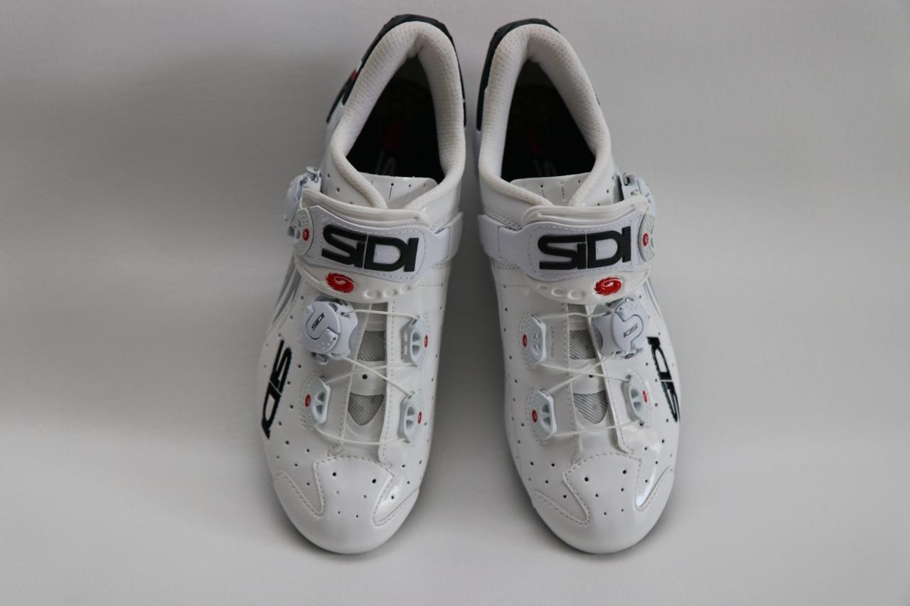 Nuovo Sidi Wire Donna Wire Sidi Vernice bianca Road Bike scarpe 39.5 7.5 Carbon Race TT Tri 431909 Nuovo Sidi Wire Donna Wire Sidi Vernice bianca Road Bike scarpe 39.5 7.5 Carbon Race TT Tri 431909