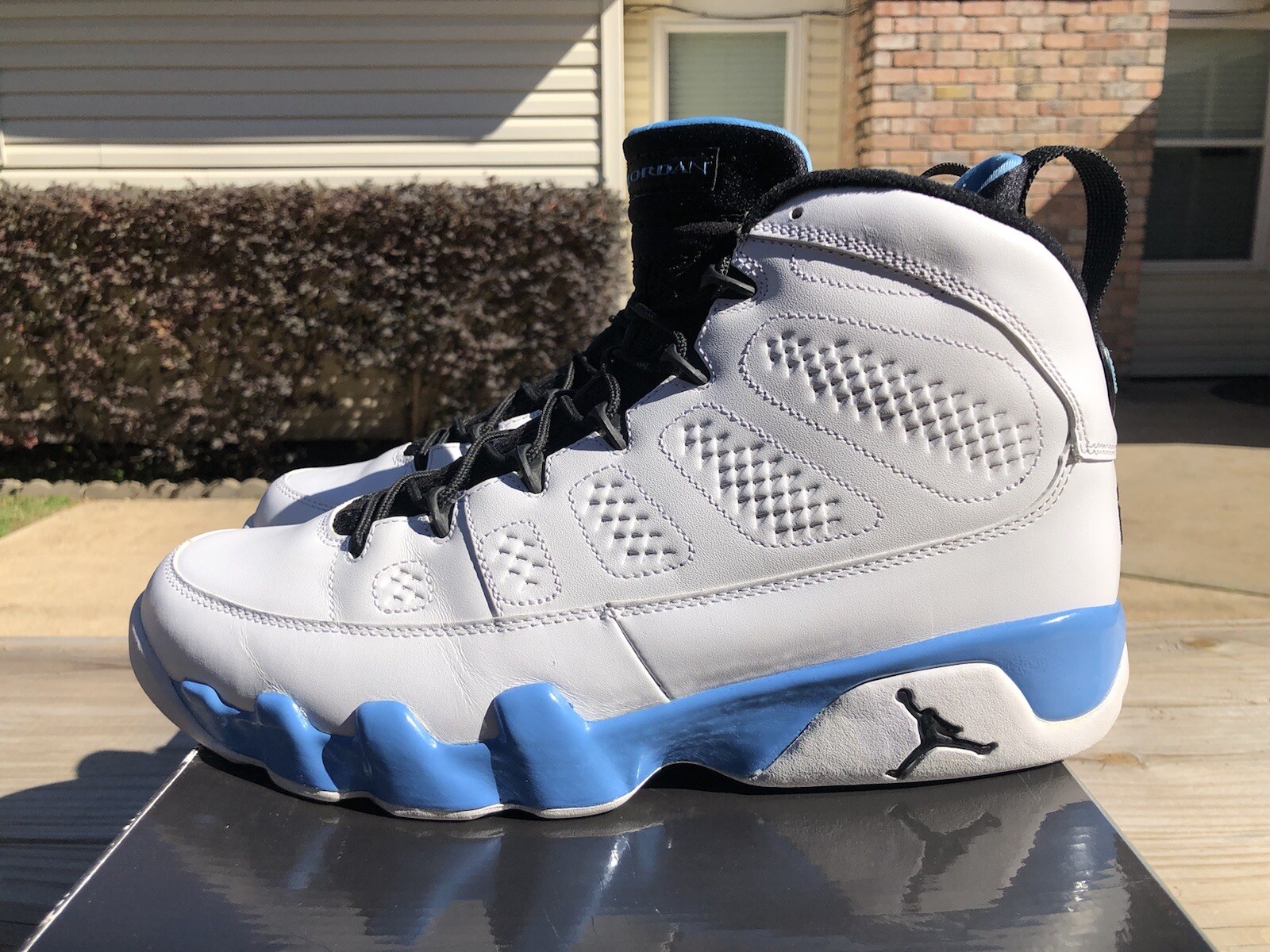 retro 9 powder blue
