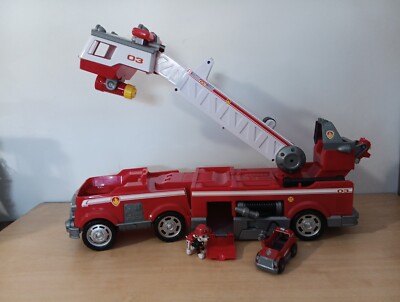 Paw Patrol Ultimate Rescue Fire Truck Toy Extendable 2 ft  Ladder Lights Sounds