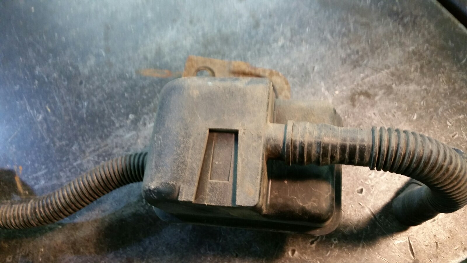 2004 Toyota Camry 2.4L Fuel Vapor Charcoal Canister PP T20 GF10 EVAP