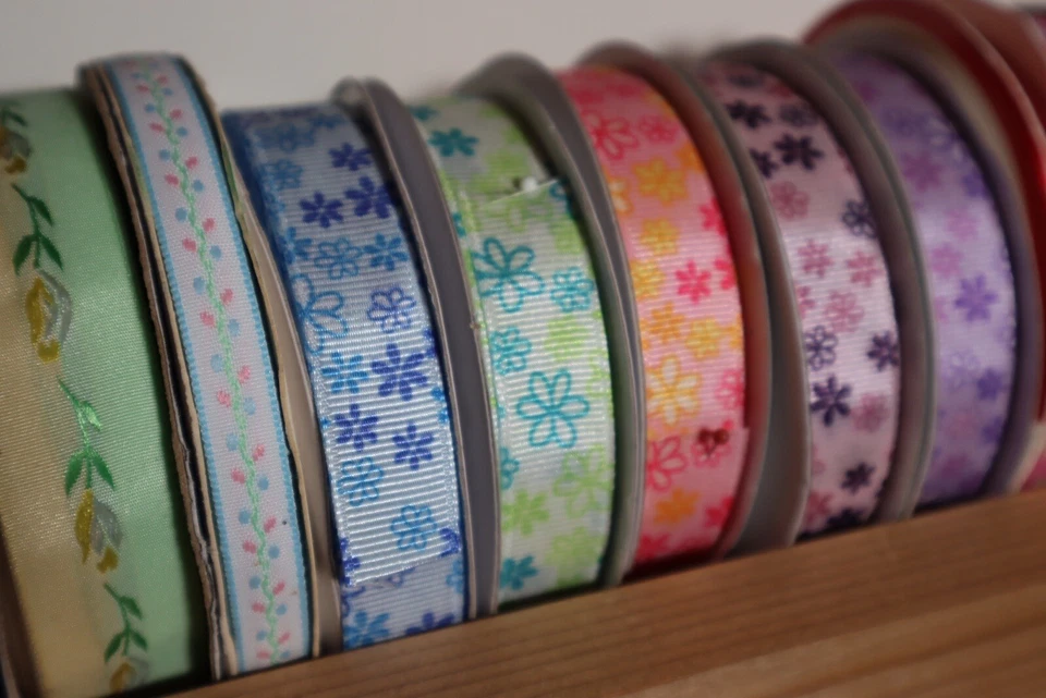 Ribbon Lot 100’s of spools 3/8”, 5/8”, 7/8”, 1/2” - Image 3 of 4