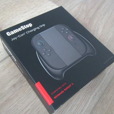 NEW GAMESTOP JOY-CON CHARGING GRIP NINTENDO SWITCH 2 GAME CONTROLLER