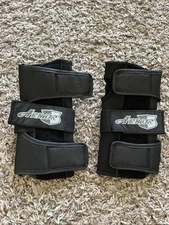 Armor Street Wrist Guards Black