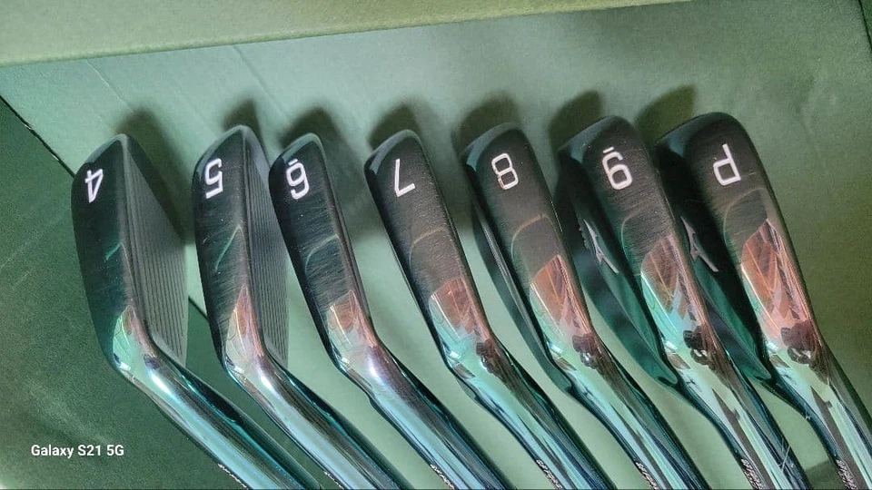 AsNEW Mizuno Pro 241 Azalea Limited Masters Green Edition 4~P S200 Japan Model - Image 2 of 4