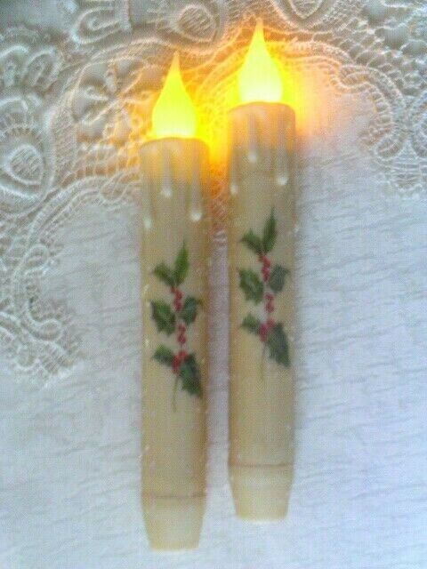 NEW CHRISTMAS HOLLY BERRY LED TIMER Taper Candles Clear Sparkle CREAM 2pc 6.75" 