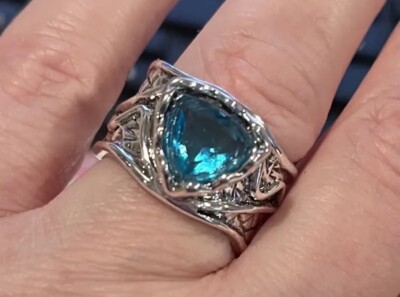 Beautiful Silver Heart Shaped Aqua Blue Color Stone Vintage Style Ring Size 9