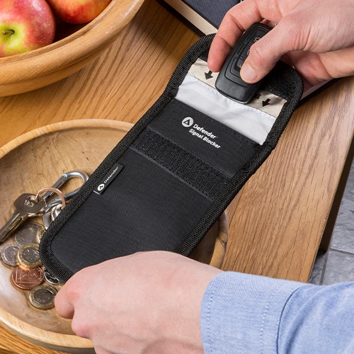 Cell Phone Signal Blocking Bag RFID Shielding Pouch Faraday Bag Wallet Blocker - Image 2 of 4